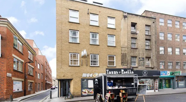 Brilliant 2BR Flat in the Heart of Central London, Забронировать Отель Лондон Большой Лондон, рядом с Картезианский монастырь