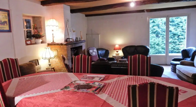 Cosy House With Private Pool Near Valence