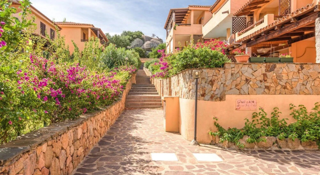 TRILO, Book Hotel Golfo Aranci Emerald Coast