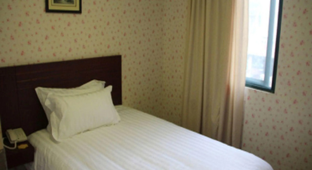Jinjiang Inn Shanghai Jiaotong University Xuhui Campus, Varaa Hotelli Xuhui 