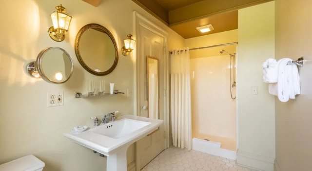Номер Standard White Springs Manor a Belhurst Property