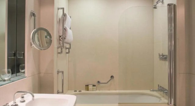 Двухместный номер Deluxe Woodlands Park Hotel