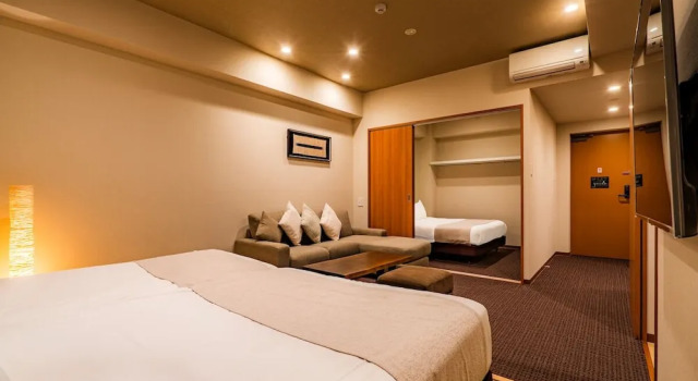 Люкс с гидромассажной ванной Superior c 1 комнатой Randor Residential Hotel Kyoto Suites