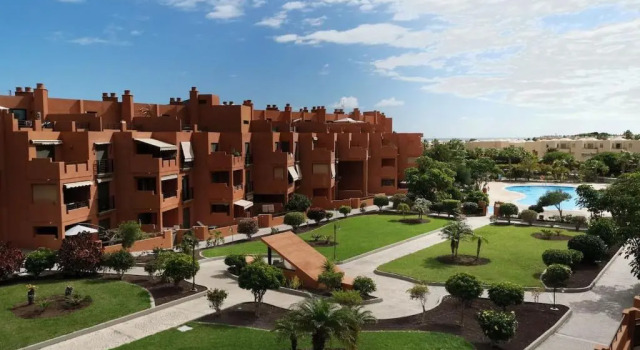 Апартамент с 1 спальней в La Tejita (El Medano), Book Apartment Hotels in Tenerife with Parking, Parking