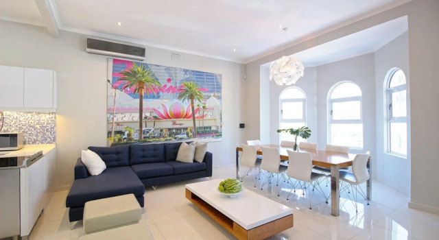 Sea Point apartment, Забронировать Апартаменты/квартира Недорогие отели Си-Пойнта, рядом с Sea Point Pavilion Swimming, недорого