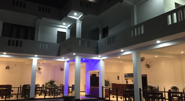 Aurora Hotel & Restaurant
