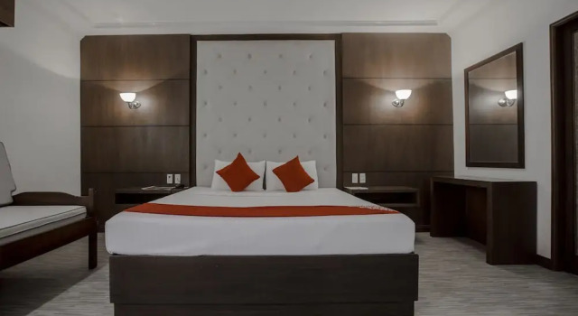 Suite Capital O 740 Bliss Hotel Dau