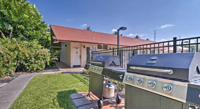 Апартаменты Airy Oceanfront Kailua-kona Gem w/ Community Pool