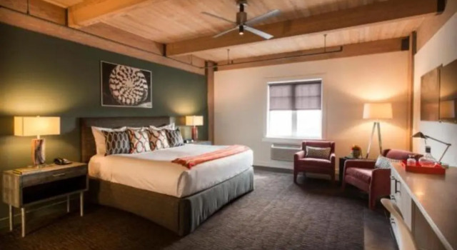 Номер Standard Harbor House Hotel and Marina at Pier 21