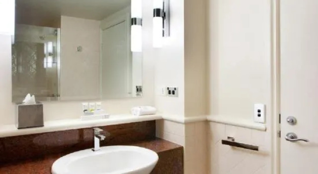 Четырёхместный номер Superior с видом на сад Mercure Gold Coast Resort