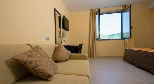 Четырёхместный номер Comfort Hotel Letizià
