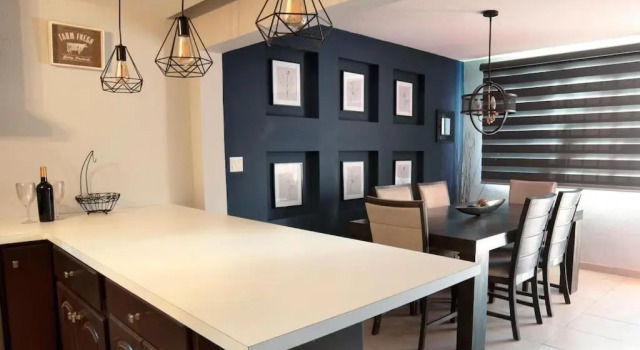 Clean&Equipped, 1-Floor 3-Bedroom Downtown House