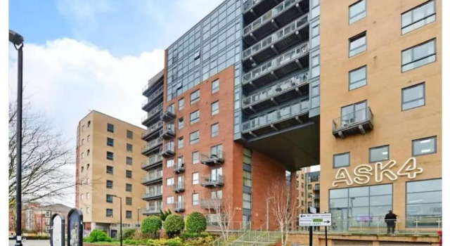 Large 2 Bed, 2 Bath, Free Parking & WiFi, Забронировать Отель Отели Шефилд с парковкой, рядом с Sheffield Institute for Translational Neuroscience, Парковка