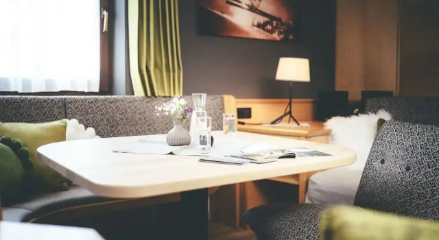 Семейные апартаменты с балконом Lärchenhof - Premium Apartments & Zimmer