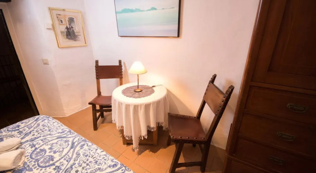 Cal Secretari Rural de Can Gat Vell, Prenota Hotel Saus Alt Empordà
