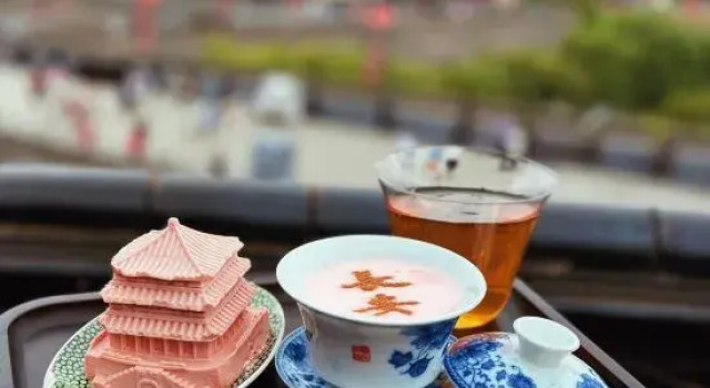 Elegant Hotel Yongning Gate of Xian Bell Tower, Забронировать Отель Отели Сиань с парковкой, рядом с Luomashi Walking Street, Парковка