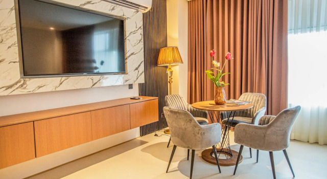Семейный люкс Solano Hotel