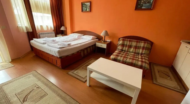 Студия Persey Flora Apartments