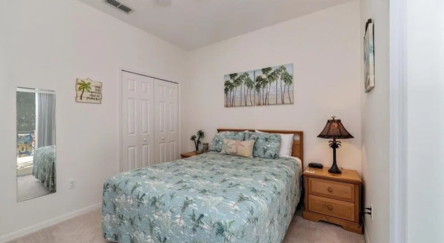 Escape to Our Spacious 5BR, 3.5BA Villa, Varaa Villa Kissimmee Kissimmee