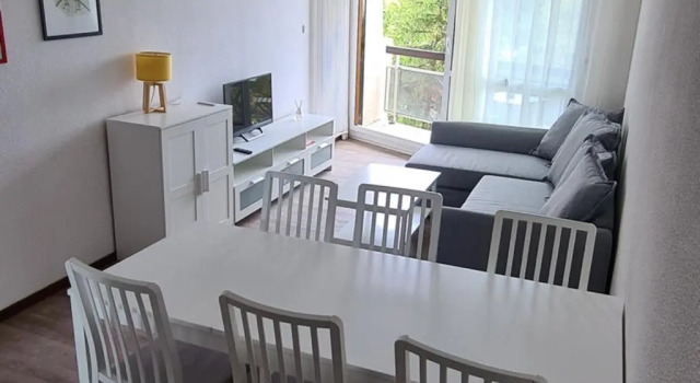 Appartement rénové au pied des pistes avec balcons - FR-1-515-66, Забронировать Апартаменты/квартира Отели Vercors с парковкой, Парковка
