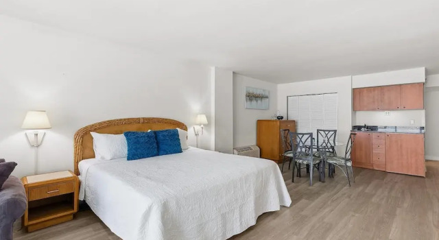 Oceanside Inn 313, Buchen Sie Ferienwohnung Strand von Daytona Beach USA