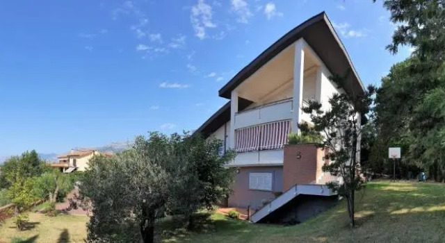 Villa Freschìa, Prenota Villa Hotel a Lazio con parcheggio, Parcheggio