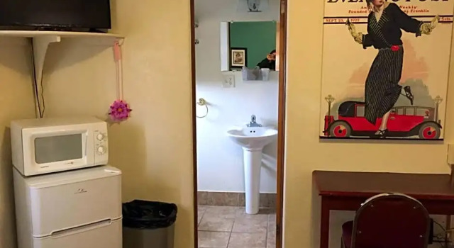 Номер Standard Highland Court Motel