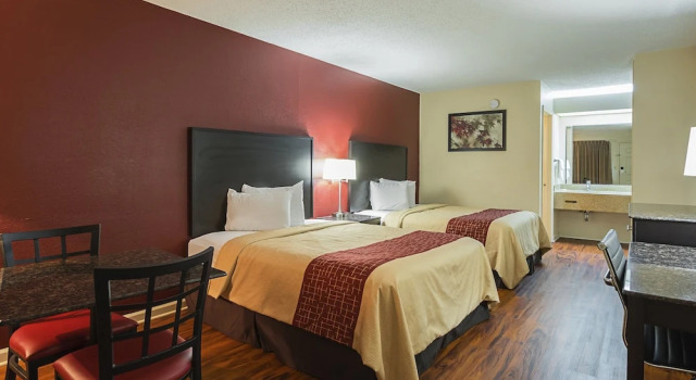Четырёхместный номер Superior Red Roof Inn & Suites Scottsboro