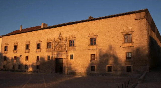 Castilla Termal Palacio De Avellaneda, Забронировать Отель Пеньяранда-де-Дуэро Burgos Province, рядом с Palace of the Counts of Miranda