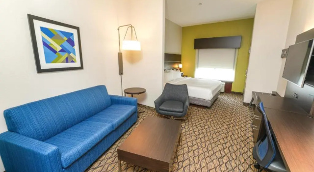 Номер Standard Holiday Inn Express and Suites Springfield Medical District by IHG