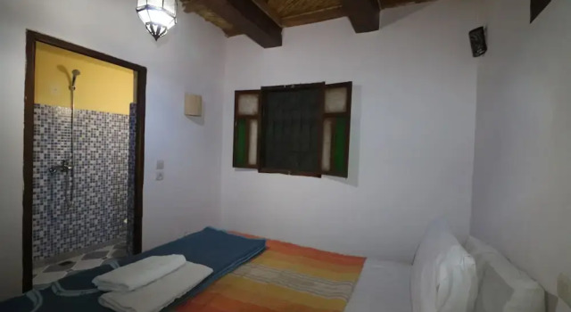 Gîte Imsker Elbour, Забронировать Отель Отели Марракеш-Тенсифт-Эль-Хауз с парковкой, Парковка