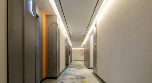 yun shang cheng hotel, Rezerwuj Hotel Hezhou Hunan
