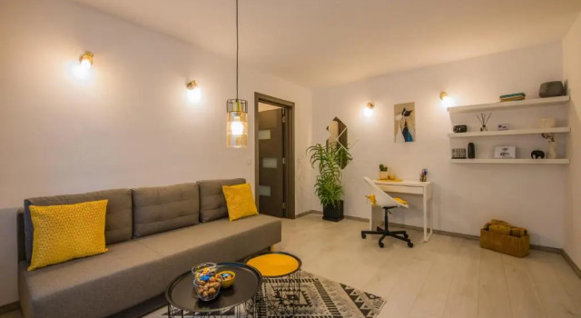 Апартаменты Kitty Sunflower Apartment