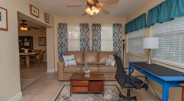 Sunny Days Bradenton Pool Home Minutes From Local Beaches 2 Bedroom Home by Redawning, Забронировать Вилла Отели Брейдентон 4 звезды, 4*