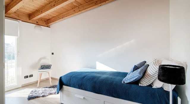 MyHomeInComo -  White Attic, Prenota Appartamento Hotel a Como con parcheggio, Parcheggio