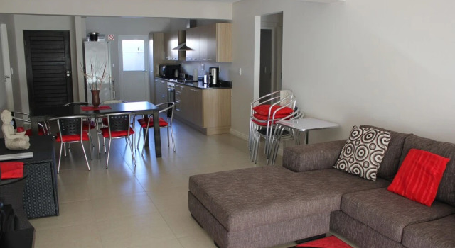 4 Ellefsen Golf Villa 154 Self Catering, Reservar Vila Casas de campo em Langebaan, Casa de campo / Cottage