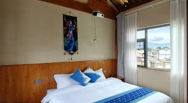 Люкс Deluxe Shaxi Moye Courtyard Homestay