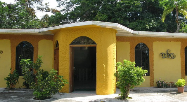 Inti Resort and Villas, Book Ferieresort Resorthoteller i Limon, Ferieresort