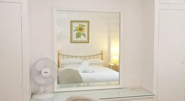 Апартаменты A Place Like Home - Two Bedroom Apartment in Knightsbridge