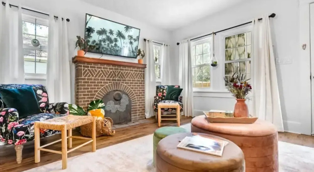 Newly Renovated Whimsical Cottage 2 Beds Hot Tub, Забронировать Дом для отпуска Виллы Saint Augustine Area, Вилла