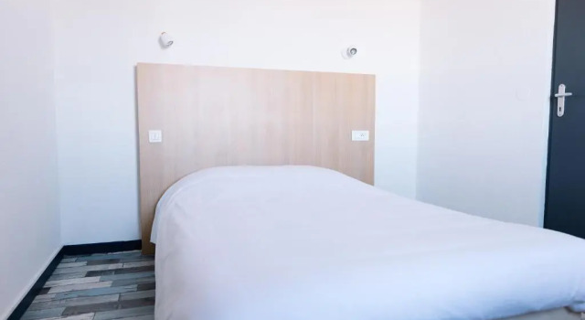 Двухместный номер Standard Welcomotel Limoges
