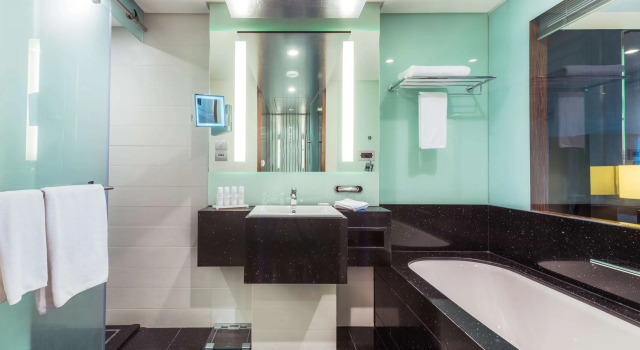 Номер Standard Radisson Blu Hotel, Kuwait