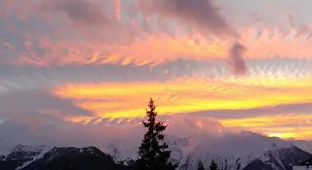 Rodasia, Забронировать Отель Вербье Verbier - St.Bernard, рядом с Кятр-Валле