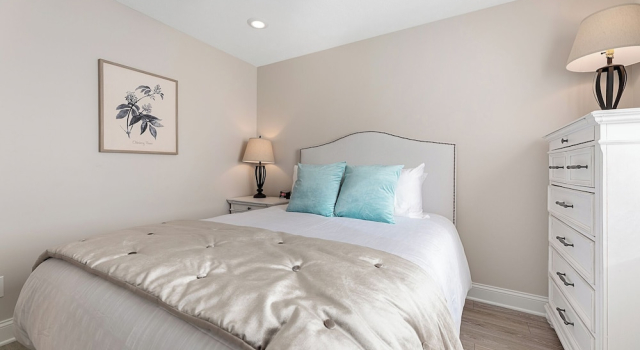 539 Bay St. Lake View Condo Unit 302W, Забронировать Апартаменты/квартира Траверс-Сити штат Мичиган, рядом с Туристический центр Траверс-Сити