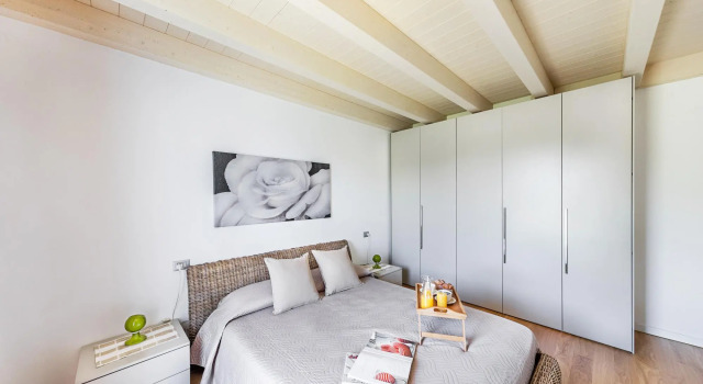 Borgo Gasparina A23 con Piscina by Wonderful Italy, Забронировать Отель Кастельнуово-дель-Гарда Garda Veneto, рядом с Парк развлечений «Гардаленд»