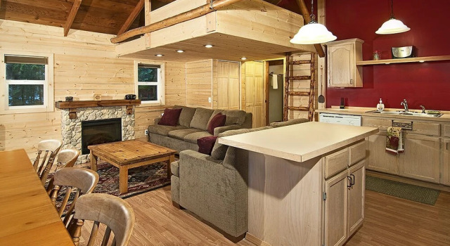 Wild Sky Escape - One Bedroom Cabin with Hot Tub, Book Feriehus Monroe Washington (state)