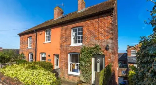 5 Coastguard Cottages