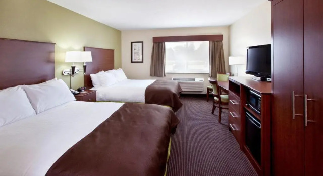 Двухместный номер Deluxe AmericInn by Wyndham Osage