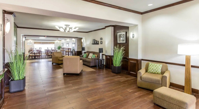 Sleep Inn & Suites Bush Intercontinental - IAH East
