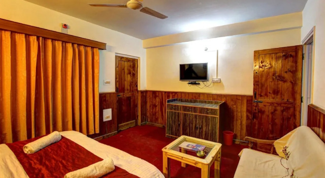 Люкс HOTEL YATRI mONARCH rESIDENCY MANALI